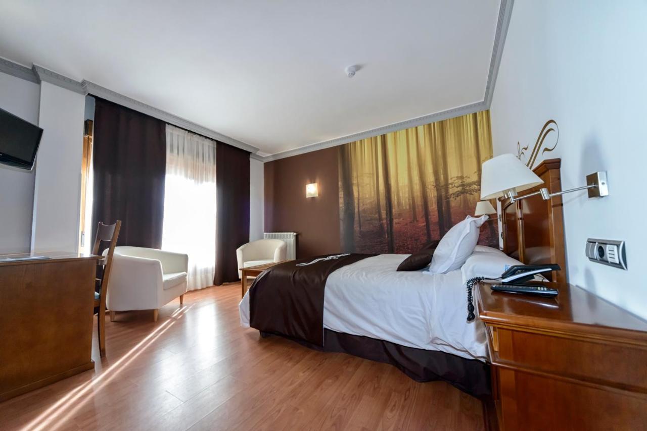 Hotel La Barrosa Abejar Dış mekan fotoğraf