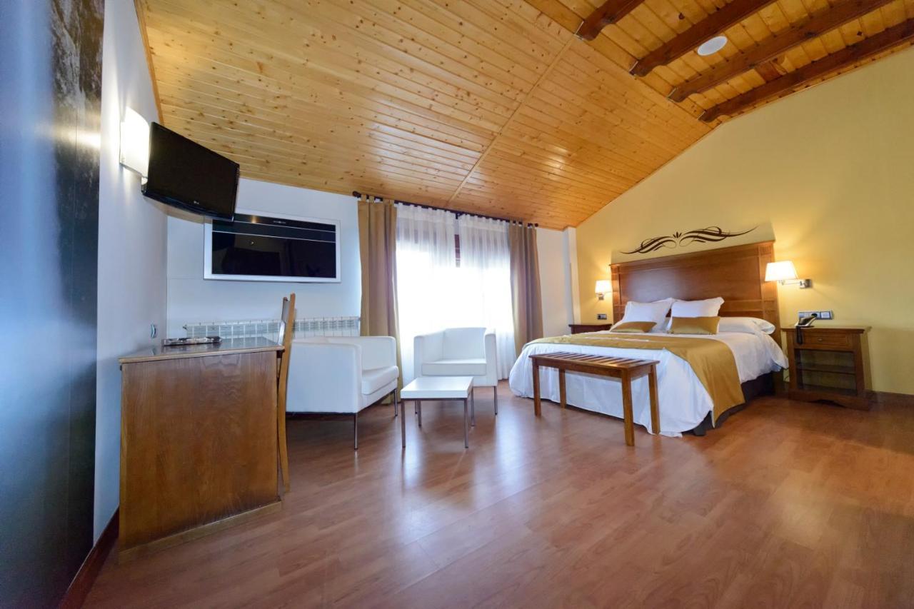 Hotel La Barrosa Abejar Dış mekan fotoğraf