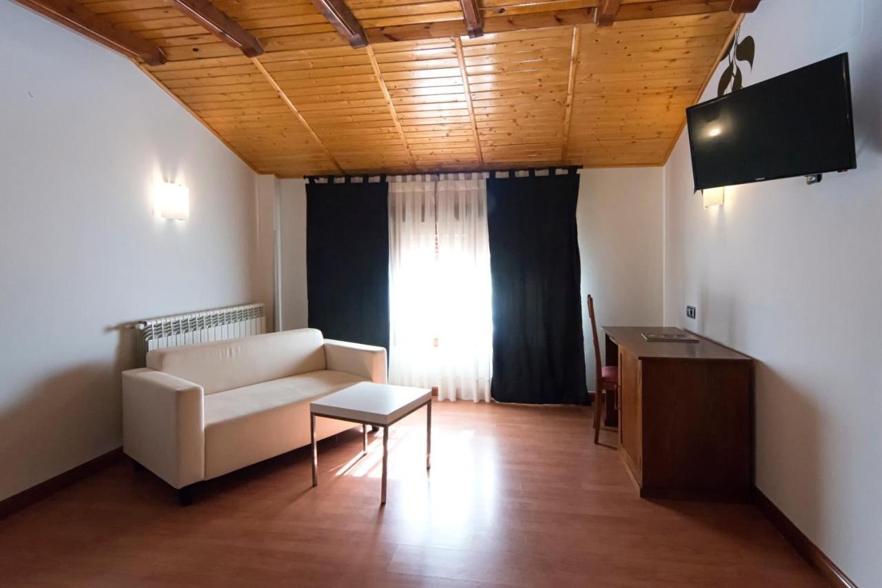 Hotel La Barrosa Abejar Dış mekan fotoğraf